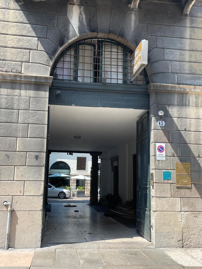 Angie'S View Hotel Verona Buitenkant foto